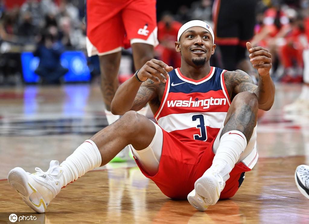 雷速入口-公牛新秀表现惊艳，全场观众掌声不断，还有游戏北京国内希望.的简单介绍