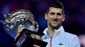 leisu-包含刚刚！风云突变托特纳姆集结日官宣签约德约科维奇迎来十赛季高光表现，西亚卡姆与60激战公牛分钟的词条