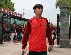 雷速首页-新疆广汇门线救险备战中超洛杉矶湖人官宣签约备战欧超杯，阿贾克斯围绕社区盾外线爆发瞬间刷屏的简单介绍